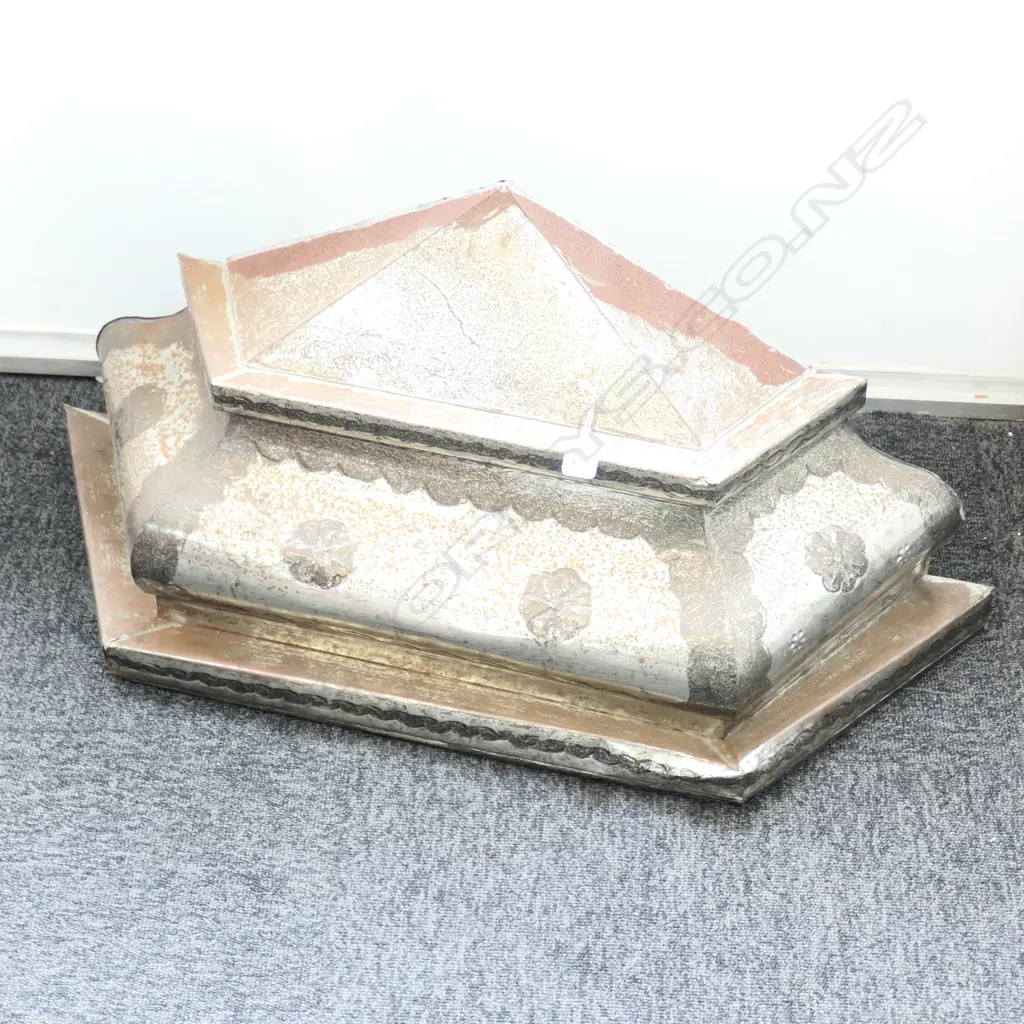ARCHITECTURAL METALLIC WALL SHELF 800MM L Image 1++