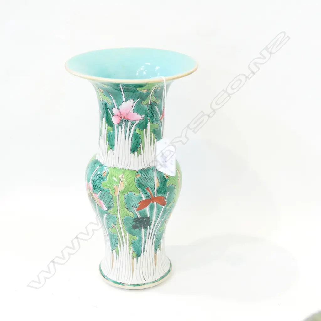 CHINESE FAMILLE ROSE KU FORM VASE Image 1++