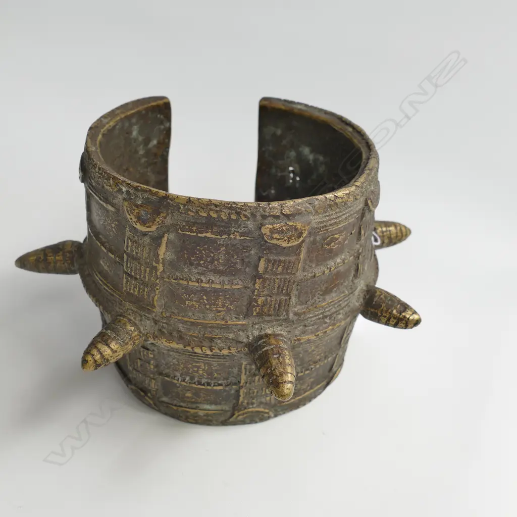 OLD SENUFO BRONZE LGE CURRENCY BRACELET Image 1++