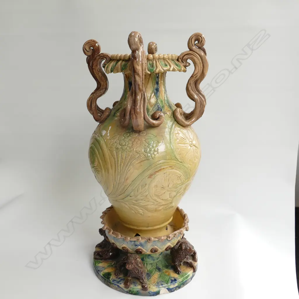 BINGHAM CASTLE HEDINGHAM VASE 425MM H Image 1++