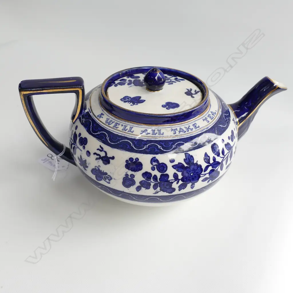 DOULTON BURSLEM B+ WHITE TEAPOT Image 1++