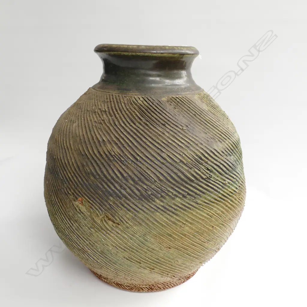 JOHN PARKER EARLY STUDIO POPTTERY LGE VASE Image 1++