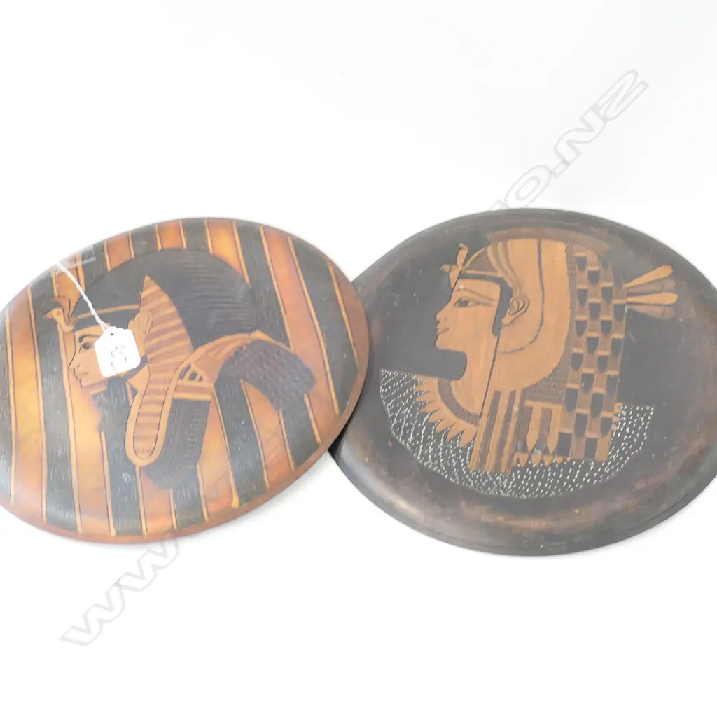 2 BRASS EGYPTIAN WALL PLATES 250MM DIA Image 1++