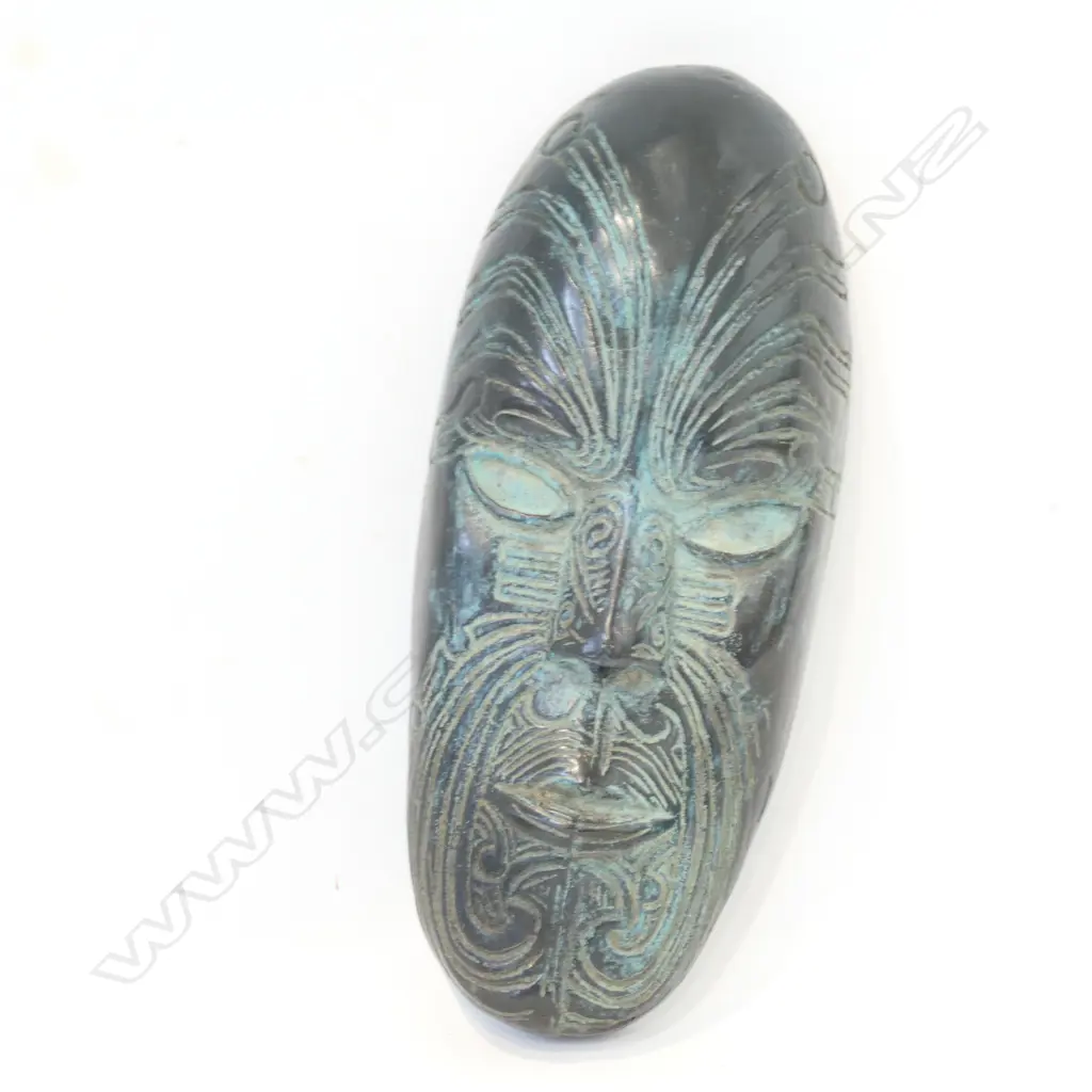 CAST BRONZE MAORI STYLISED MASK  H.190mm  Image 1++