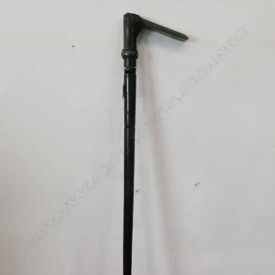 WALKING STICK WITH GREENSTONE ADZE HANDLE 930MM L
