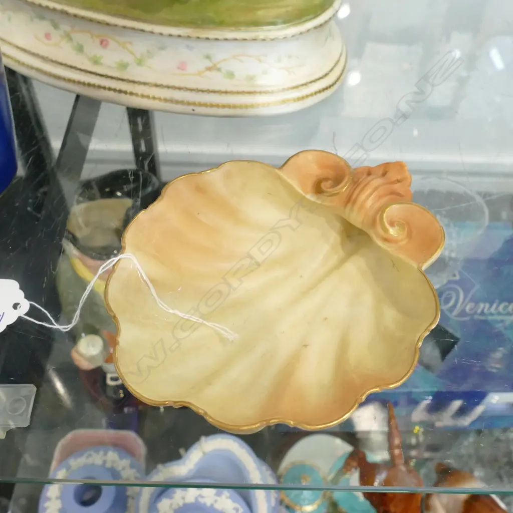 LOCKE WORCESTER SHELL DISH Image 1++