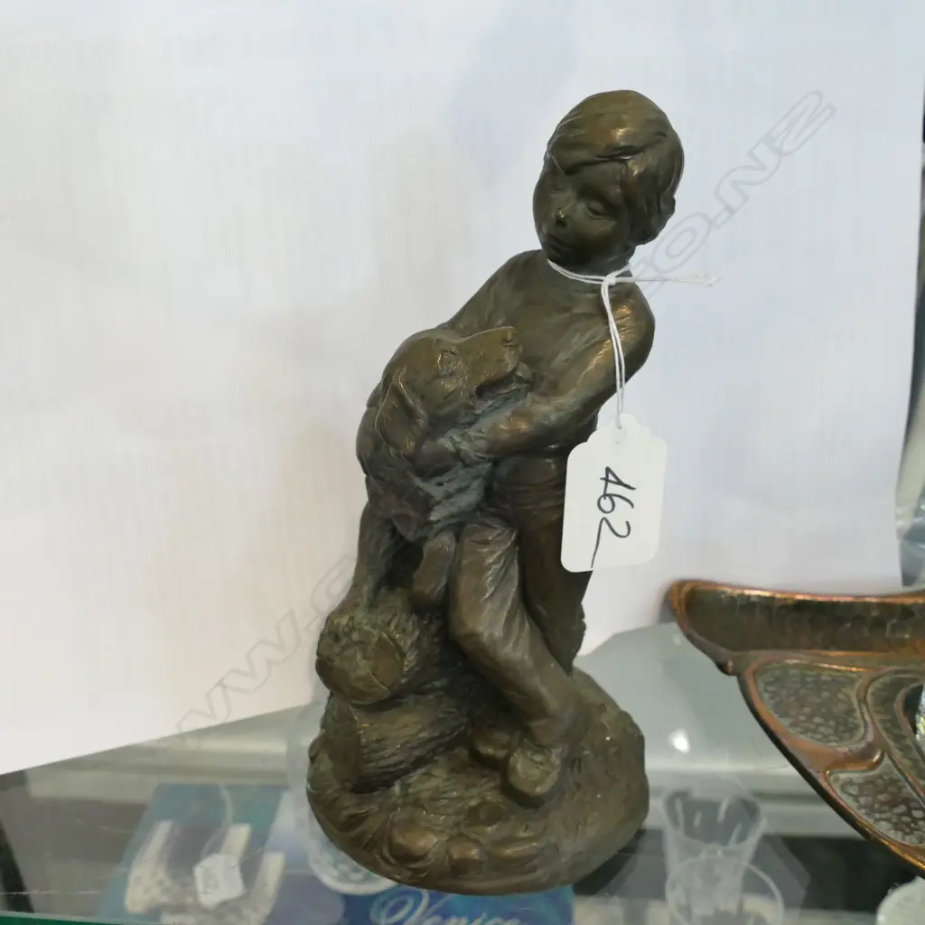 BRONZED RESIN FIGURE GROUP BOY WITH DOG H.175mm Image 1++