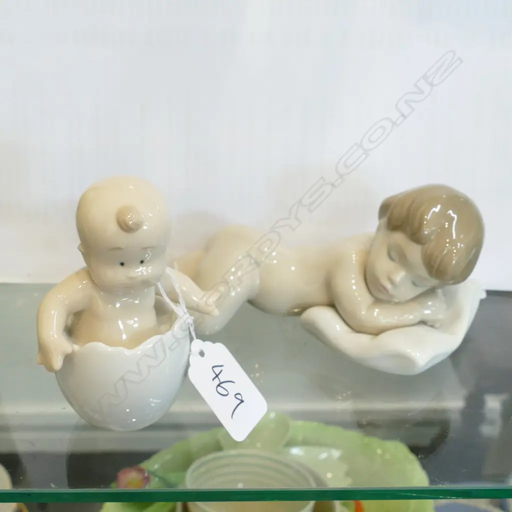 LLADRO LYING BABY L.170MM + NAO BABY IN EGG Image 1++