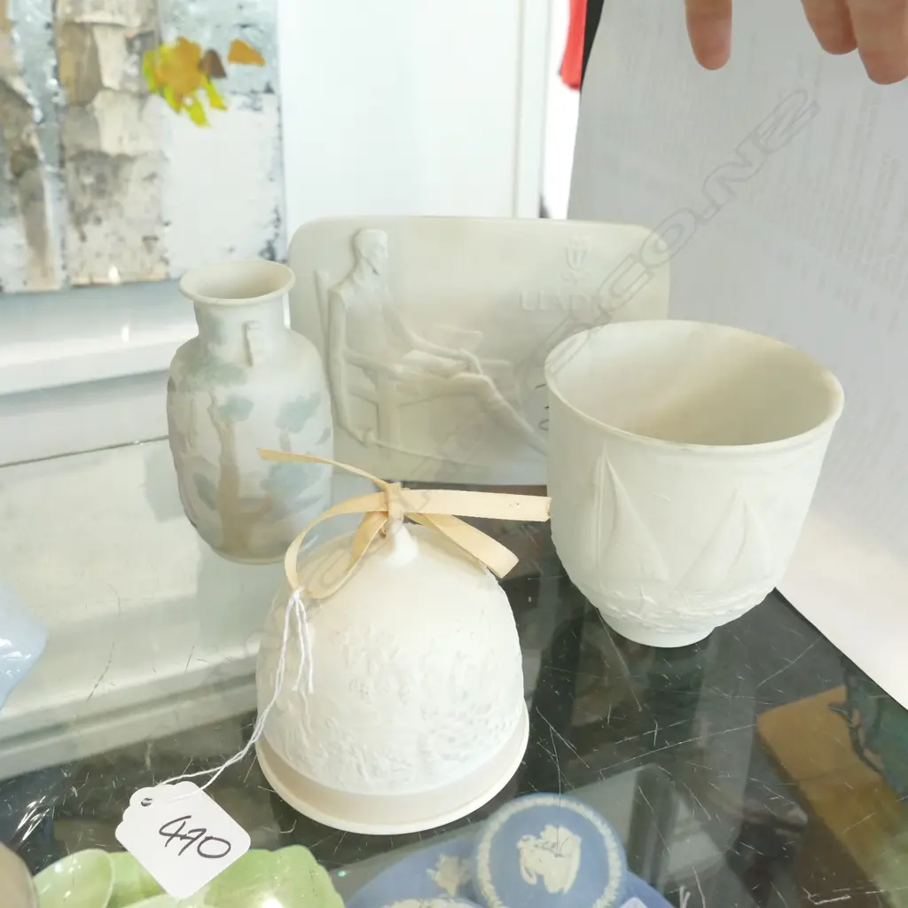LLADRO BELL, BOWL VASE & PLAQUE Image 1++