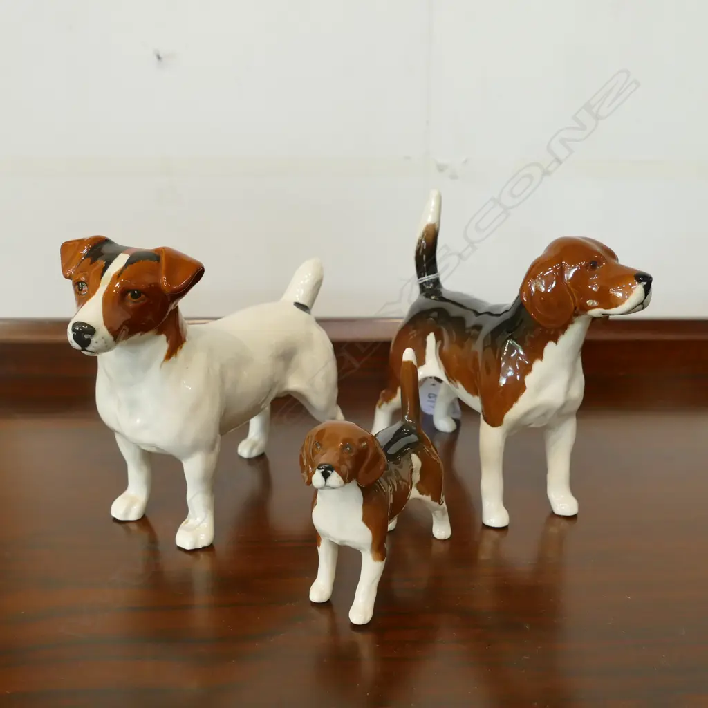 3 BESWICK DOGS JACK RUSSELL AND 2 BEAGLES TALLEST H.120MM Image 1++