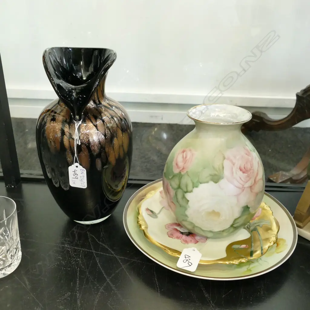3 PCES HANDPAINTED FINE CHINA, GLASS VASE Image 1++