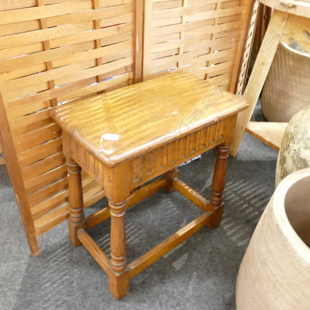 SMALL OAK JOINT STOOL L 470 MM Image 1++