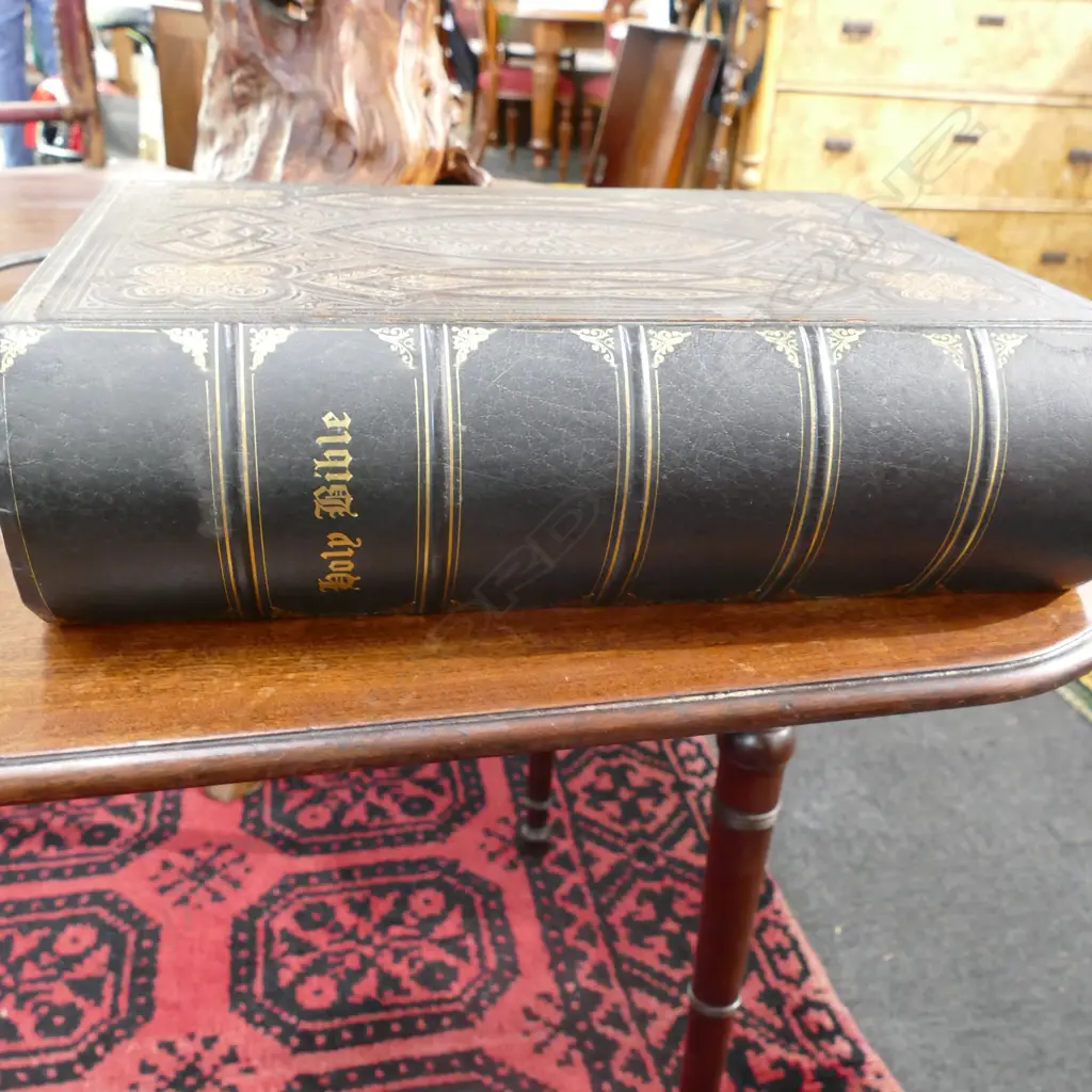 LEATHER BOUND BIBLE 340MM H Image 1++