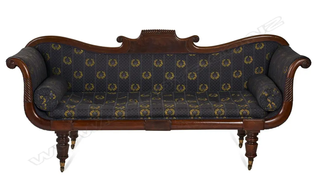 MAHOGANY REGENCY SETTEE CARVED BACK H910 L209 D680mm Image 1++