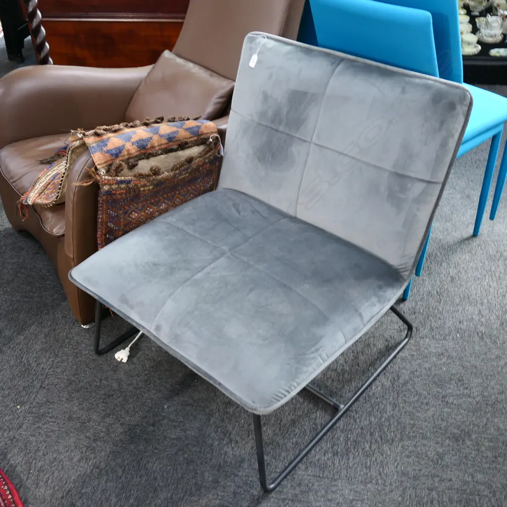 CONTEMPORARY SLIPPER CHAIR IN GREY VELVET 720MM W Image 1++
