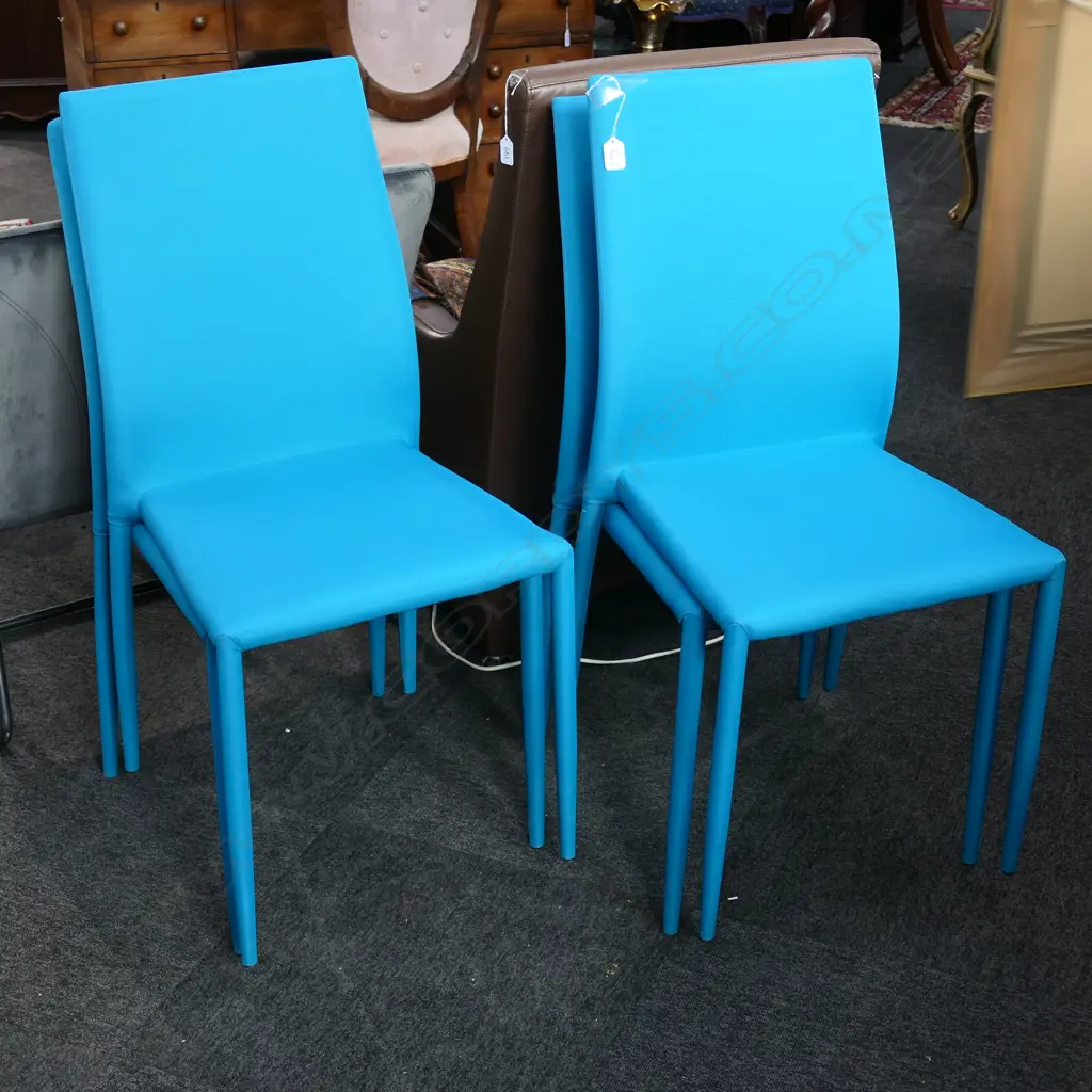 4 BLUE OUTDOOR DINING CHAIRS Image 1++