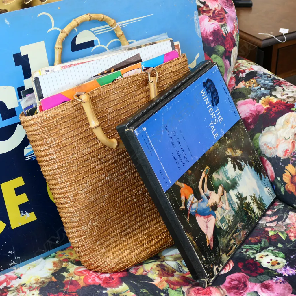 BASKET OF RECORDS + ONE OTHER RECORD Image 1++