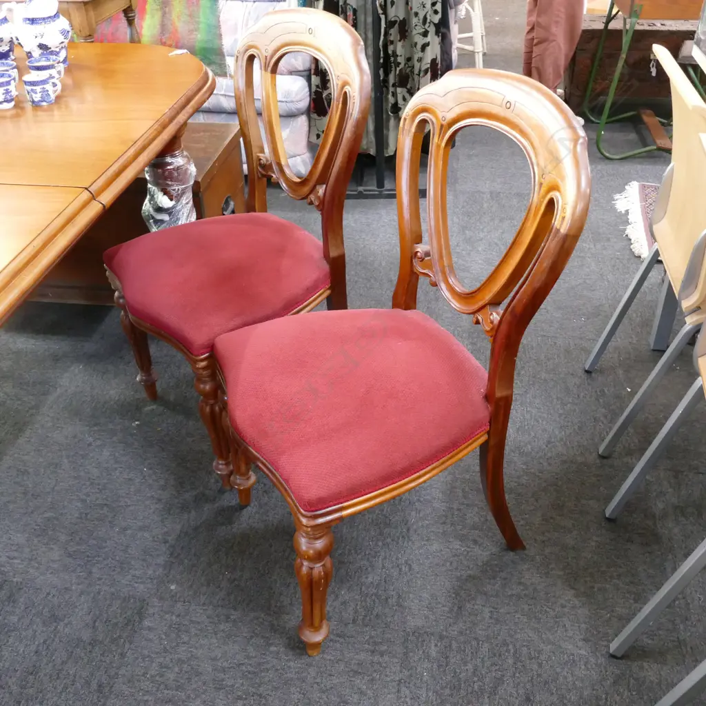6 BALLOON BACK DINING CHAIRS Image 1++