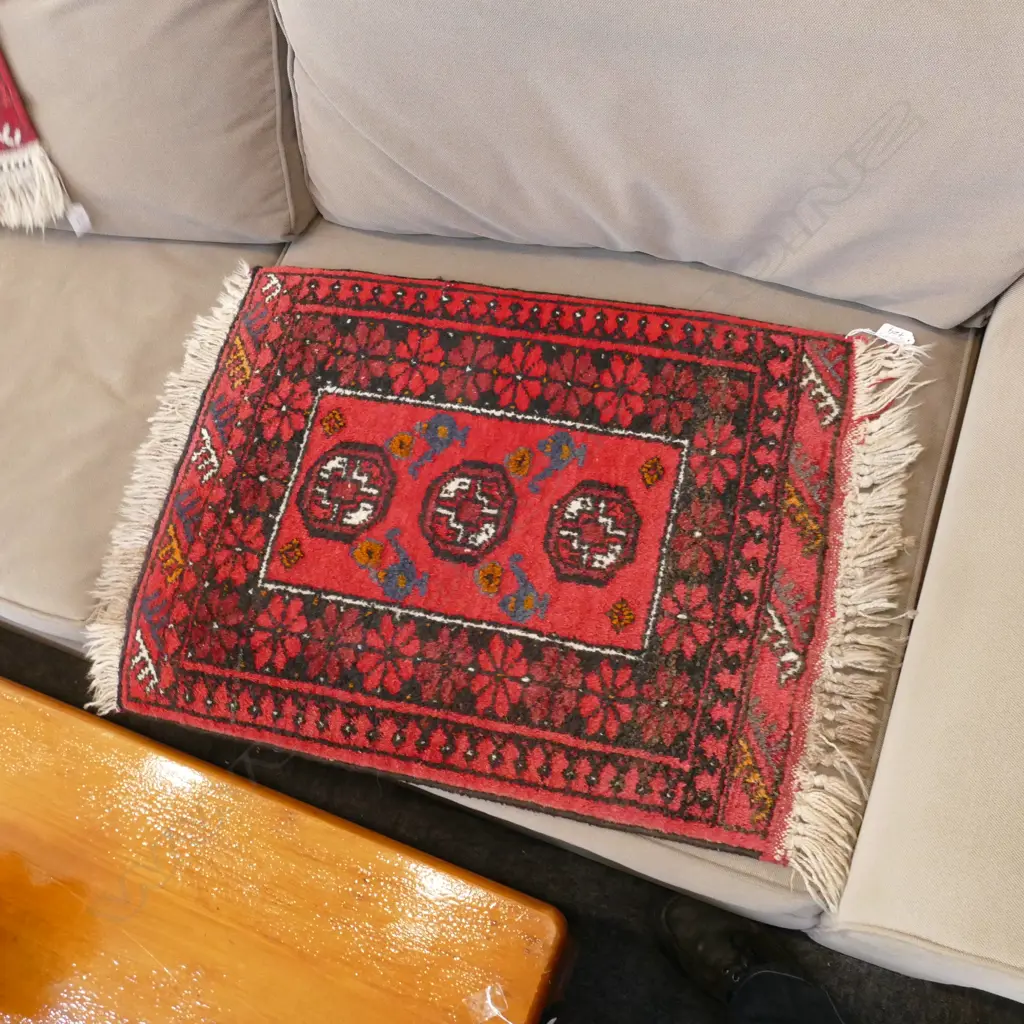 SMALL HAND WOVEN RUG 680 X 540MM  Image 1++