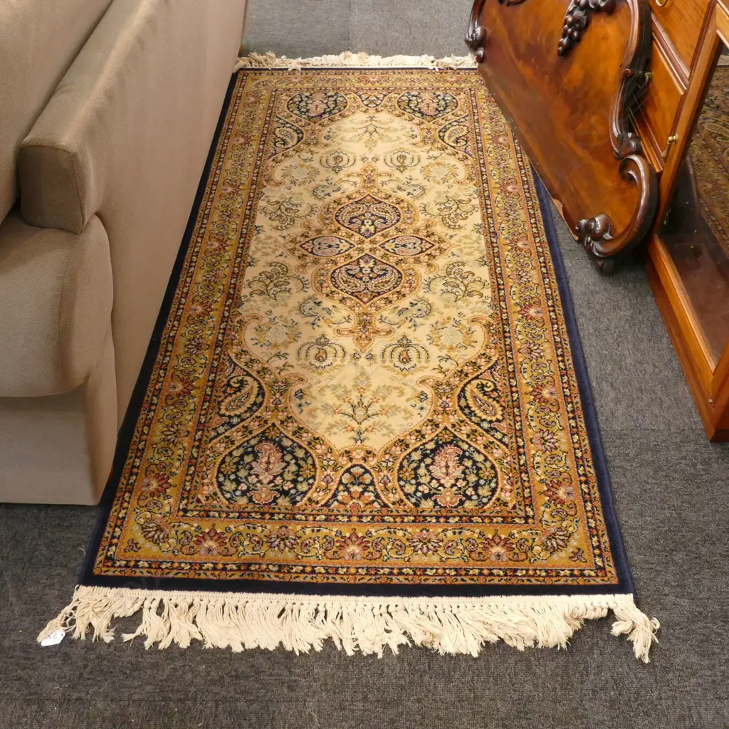 PERSIAN RUG 1.8 X 0.9M Image 1++