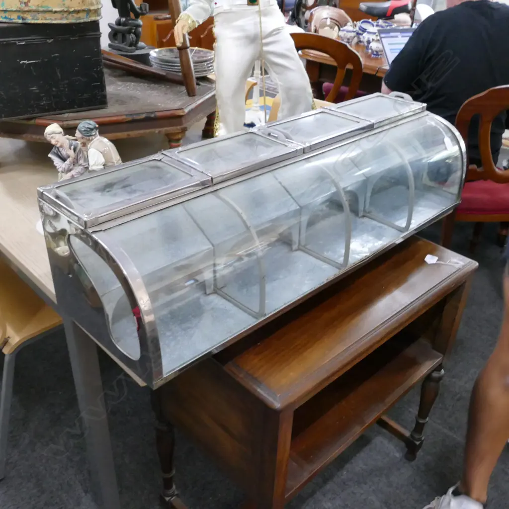 4 COMPARTMENT VINTAGE SHOP LOLLY DISPLAY CONTAINER Image 1++