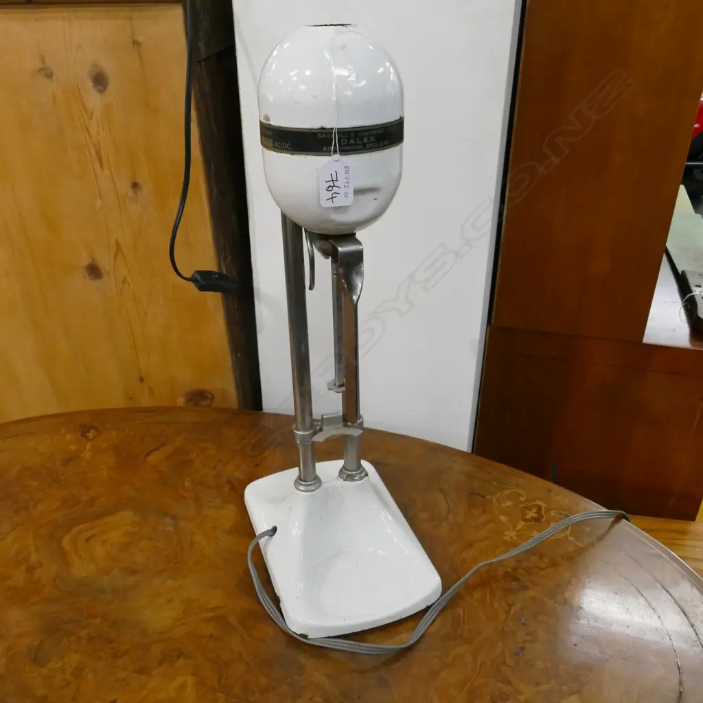 VINTAGE ENAMEL MILKSHAKE MACHINE Image 1++