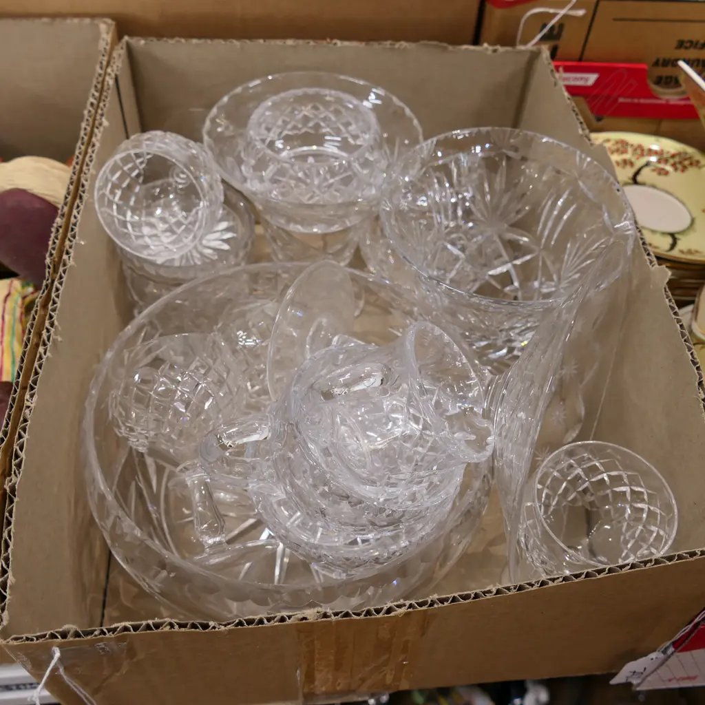 BOX LOT ASST. CRYSTAL Image 1++