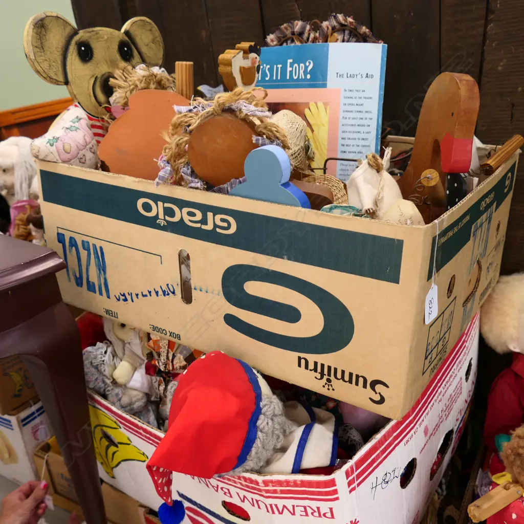 2 BOXES OF DOLLS +WOODEN TOYS Image 1++