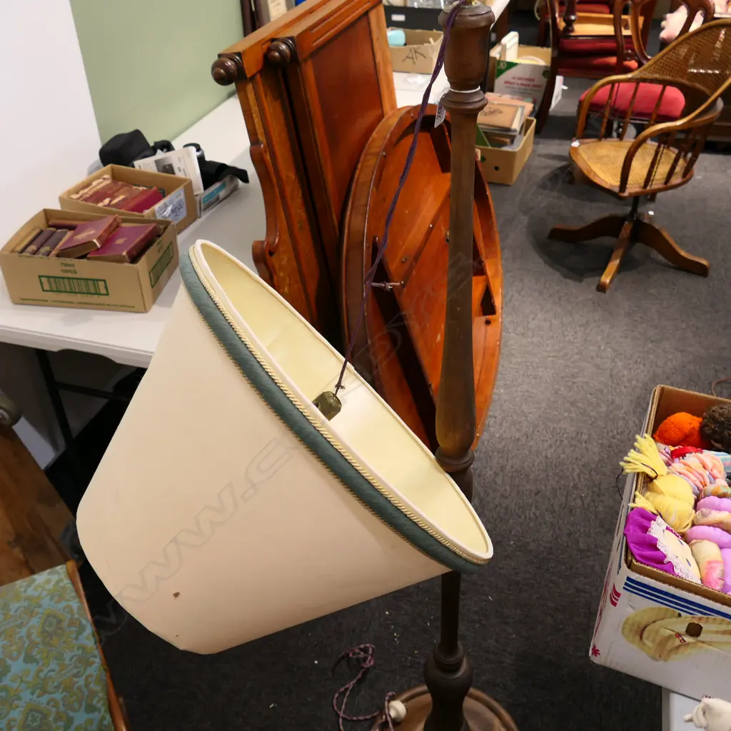 STANDARD LAMP AF Image 1++