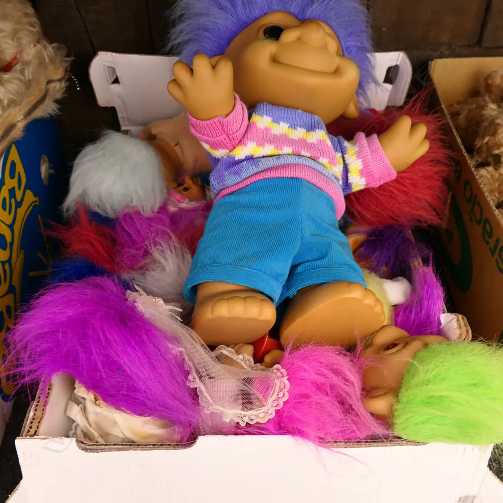 LOT ASST TROLL DOLLS Image 1++