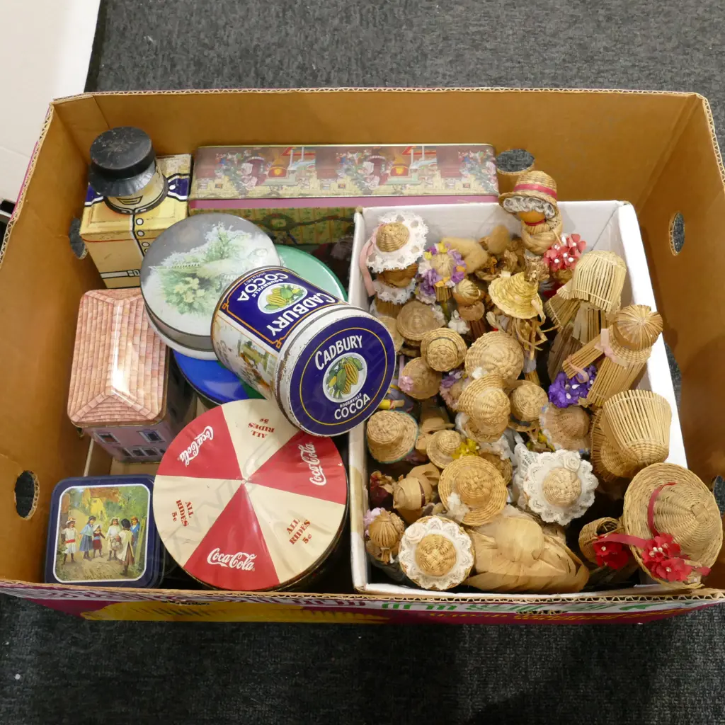 ASST TINS +STRAW DOLLS Image 1++