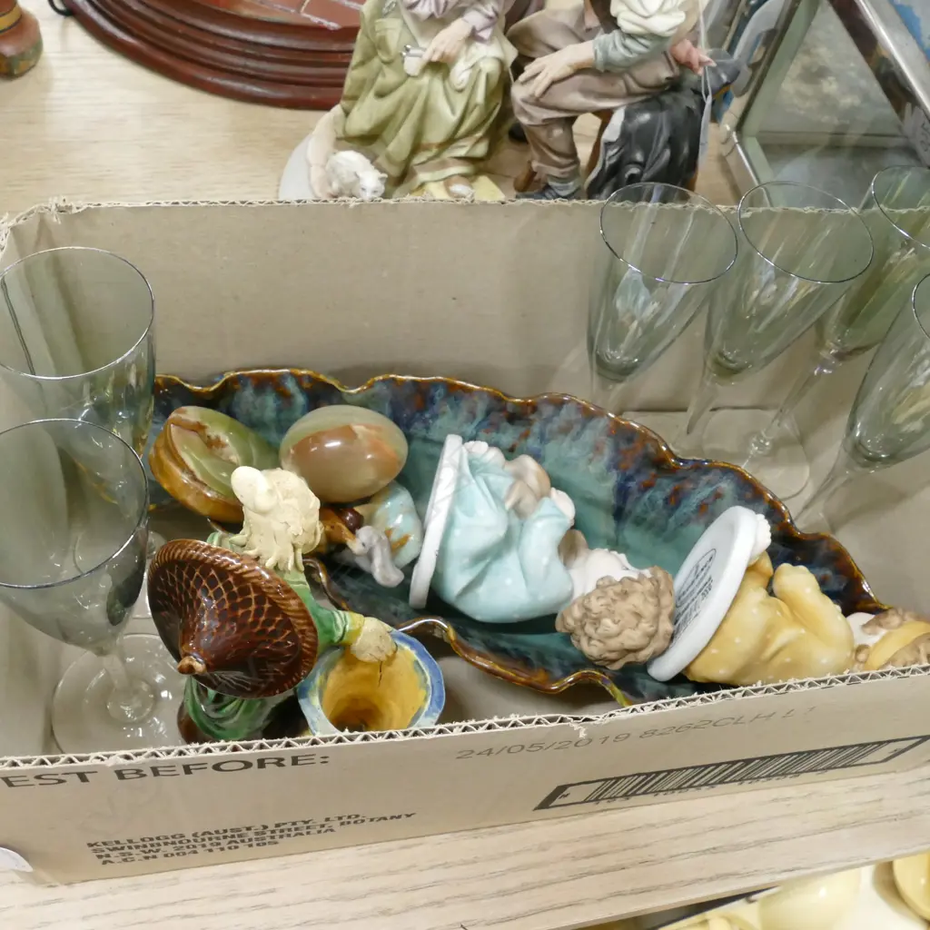 LOT ASSORTED CHINA  GLASSWARE & A POTTERY DISH Image 1++