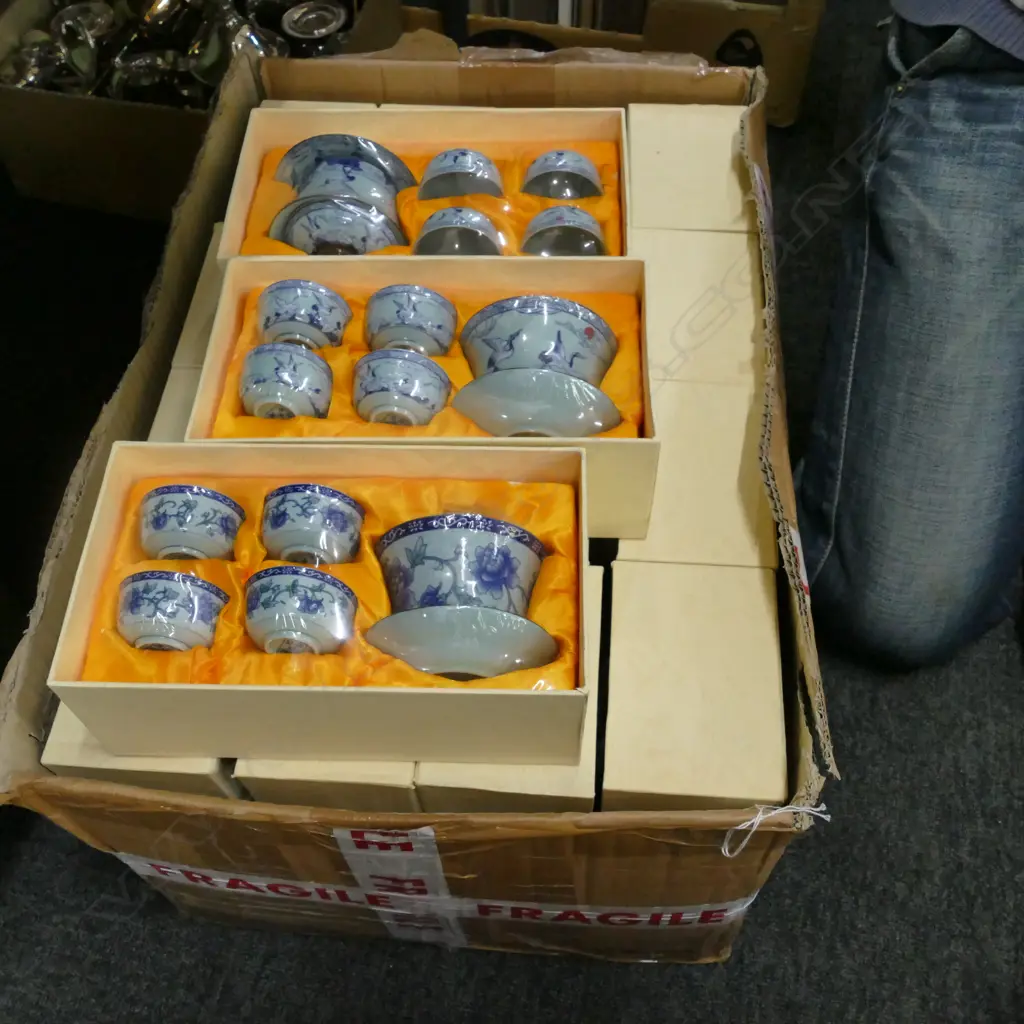 BOX LOT CHINESE TEA SETS Image 1++