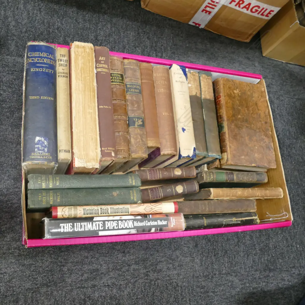 ASST BOOKS ANTIQUE ETC Image 1++