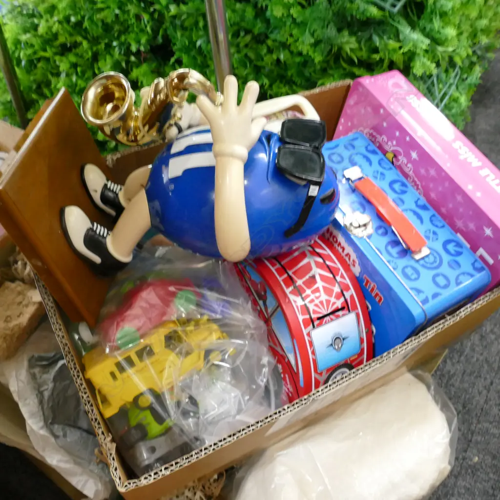 BOX LOT CHILDRENS TINS, TOYS, SAXOPHONE MM'S ETC Image 1++