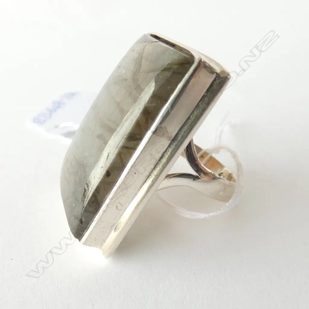 LGE LABRADORITE & SILVER RING Image 1++