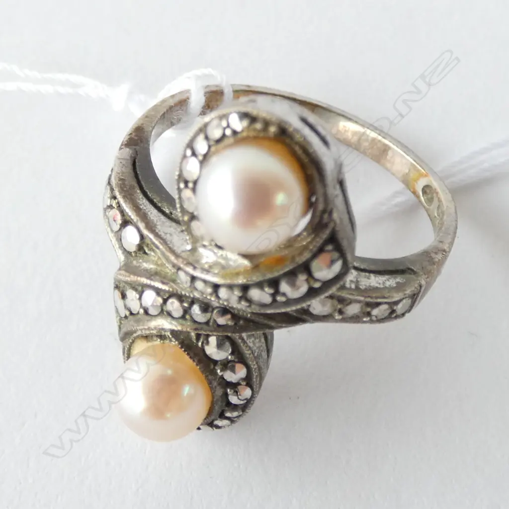 MARCASITE & PEARL RING  Image 1++