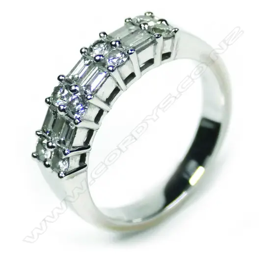 18ct W/GOLD 8 DIAMOND RING INS. $4500