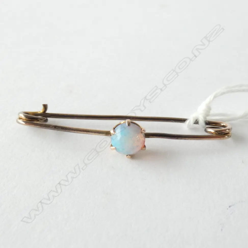 0PAL SET GOLD PIN 9ct Image 1++