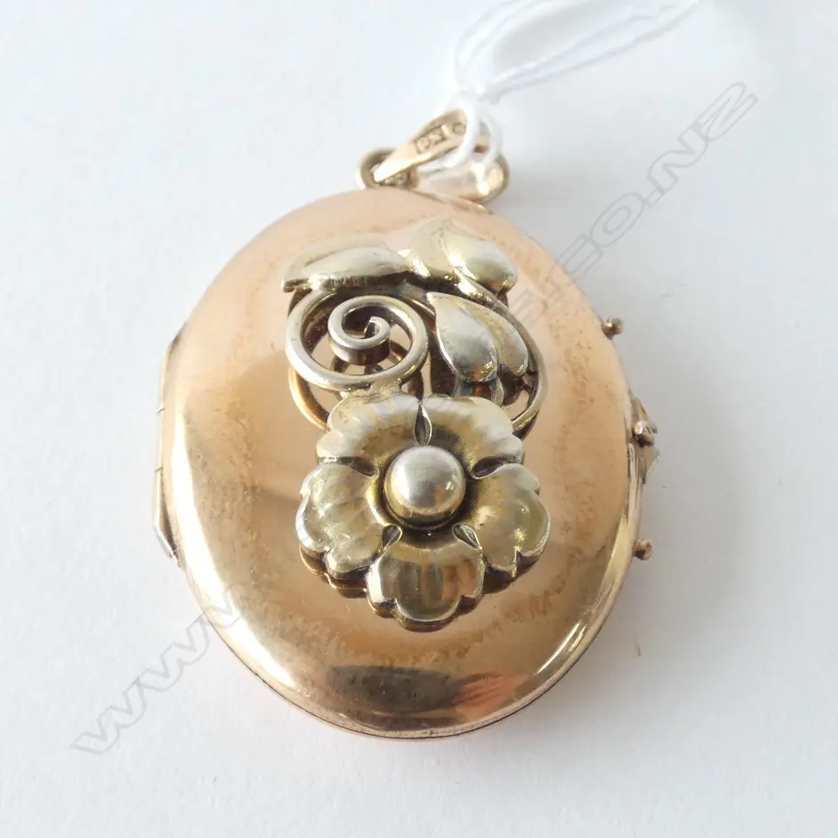 GOLD PLATED LOCKET Image 1++