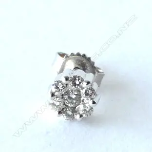 18CT WHITE GOLD DIAMOND CLUSTER STUD EARRING (one only) Image 1++