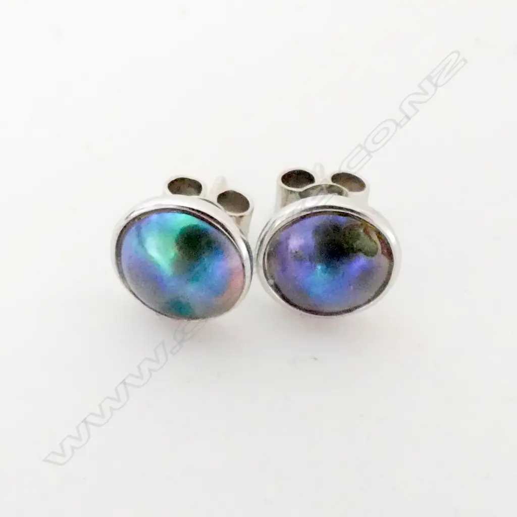 18CT WHITE GOLD NZ PAUA PEARL EARRINGS  Image 1++
