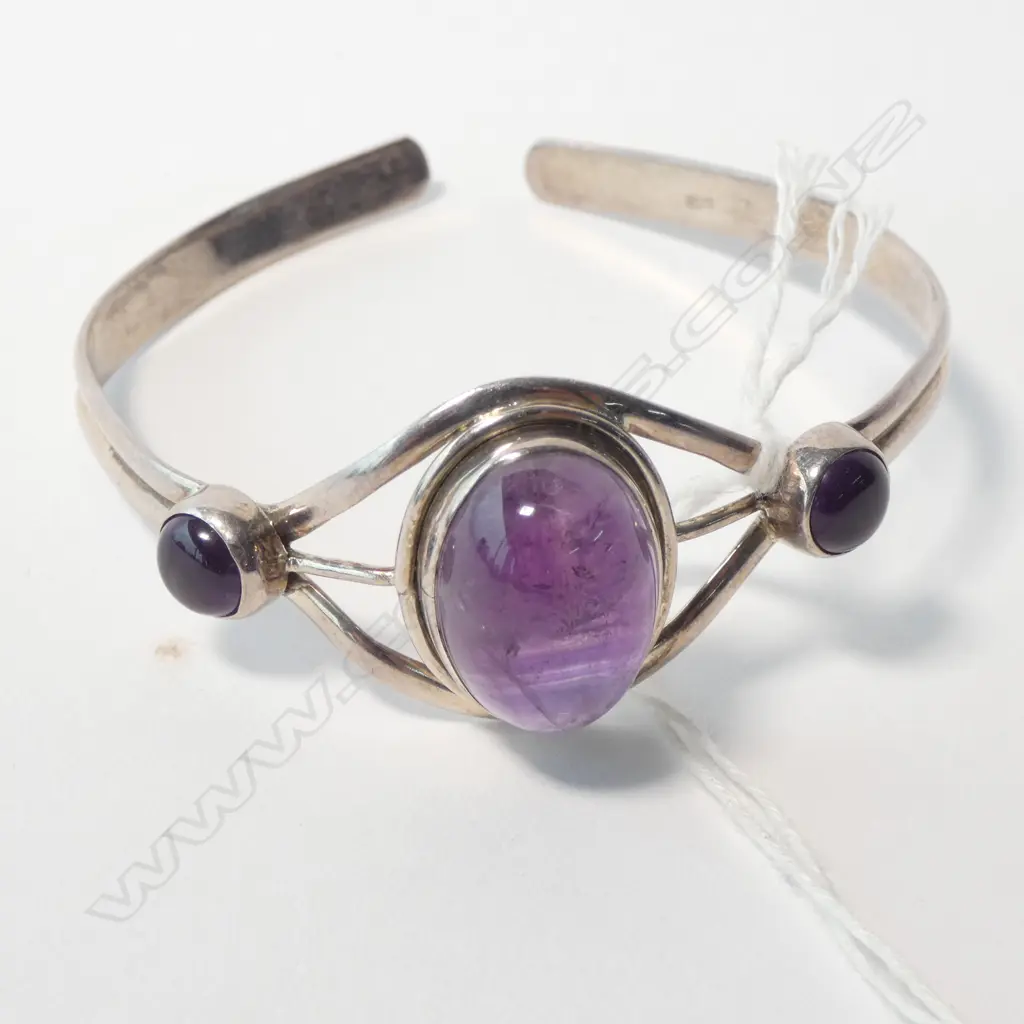 SILVER BANGLE w 3 AMETHYSTS Image 1++