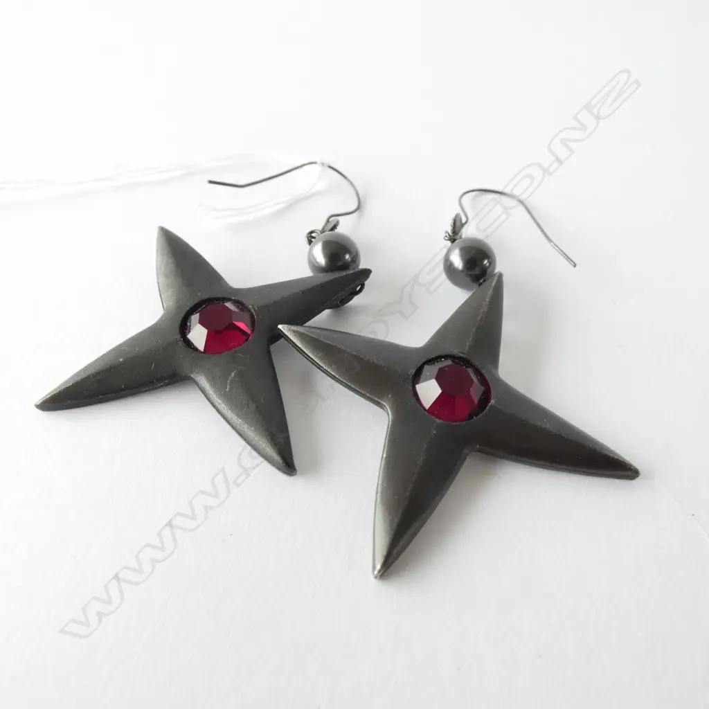 PAIR OF BIANCA SPENDER (Australia) COSTUME EARRINGS Image 1++