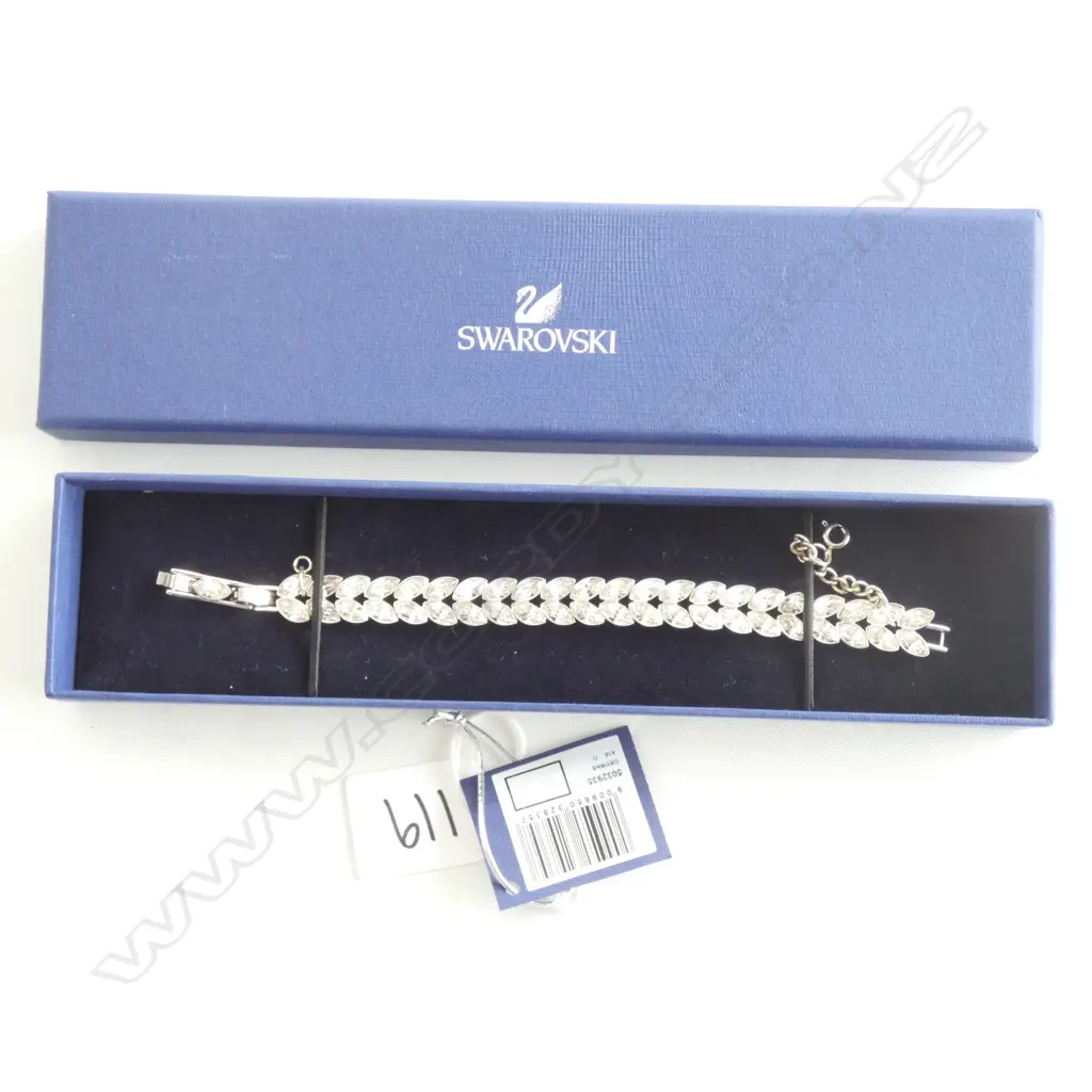 SWAROVSKI AZALEA SILVER TONE CRYSTAL NAVETTE BRACELET #5032935 Image 1++