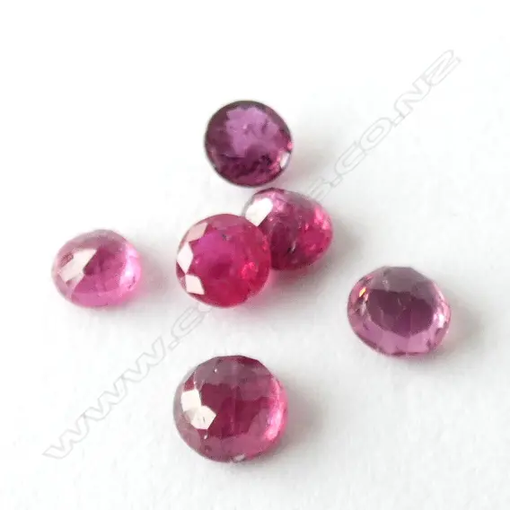 SIX ROUND RUBIES, 3CT Image 1++