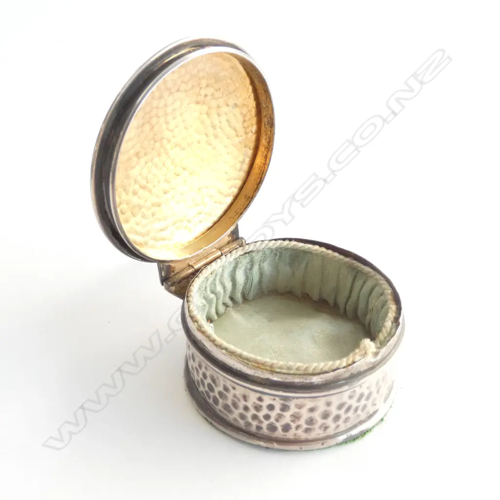 STG SILVER LIDDED BOX, B'HAM 1907 47.6 GRAMS TOTAL Image 1++
