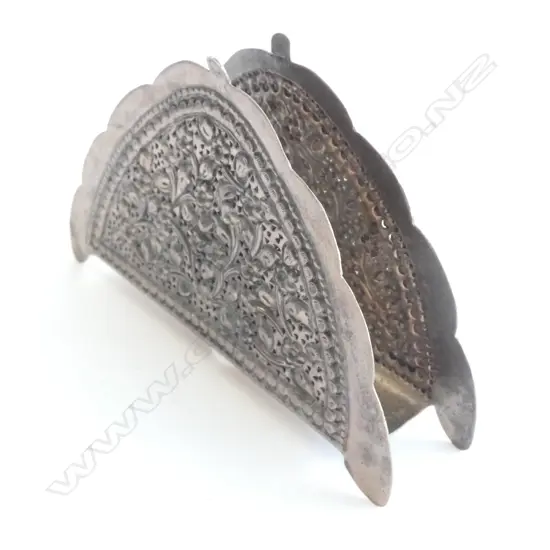 INDIAN SILVER LETTER HOLDER H. 85MM 121 GRAMS