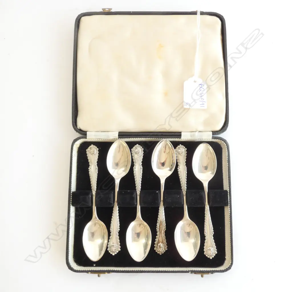 6 STG SILVER SPOONS B'HAM 1959 92 GRAMS CASED Image 1++