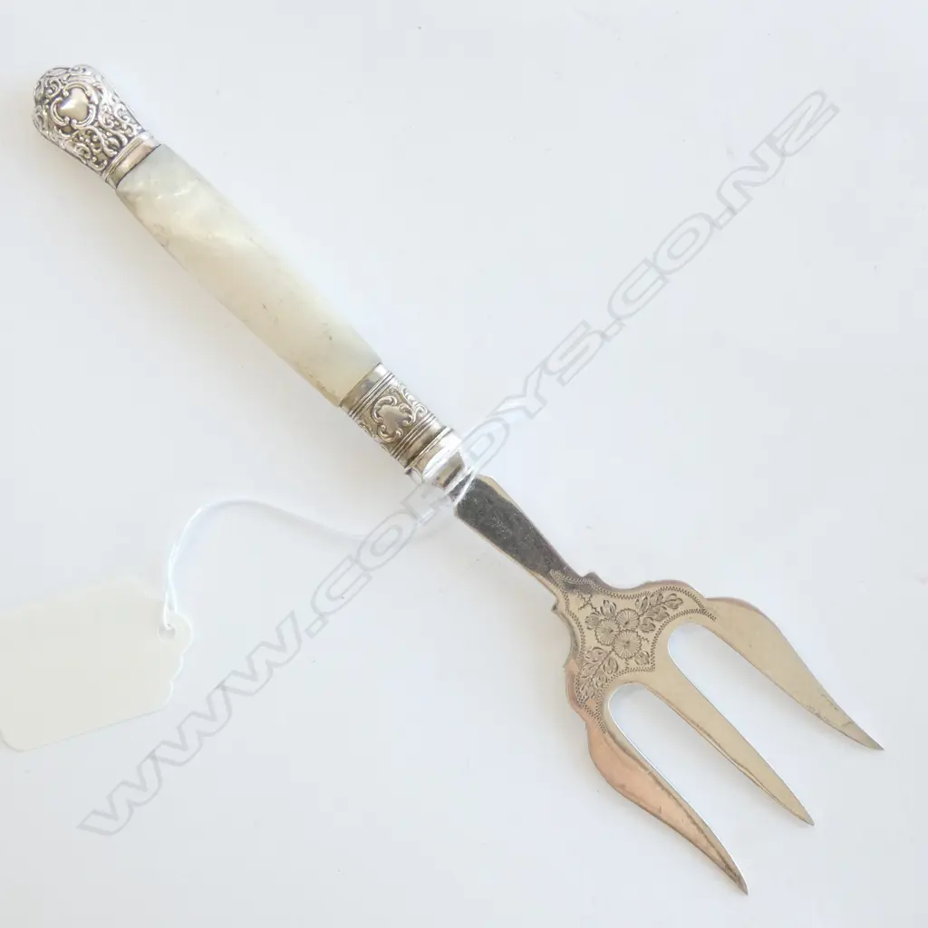 SILVER PLATE & M.O.P PICKLE FORK Image 1++